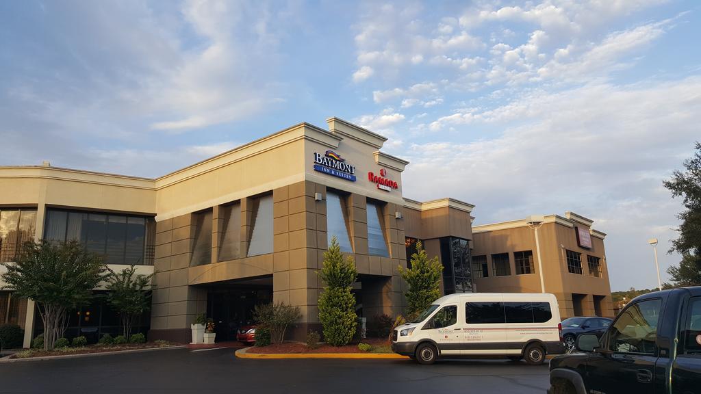 Baymont By Wyndham Fayetteville Fort Bragg Area Exterior foto