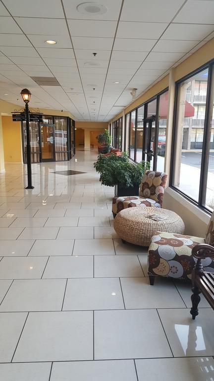 Baymont By Wyndham Fayetteville Fort Bragg Area Exterior foto