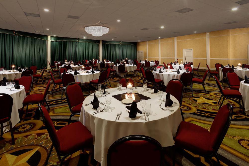 Baymont By Wyndham Fayetteville Fort Bragg Area Exterior foto